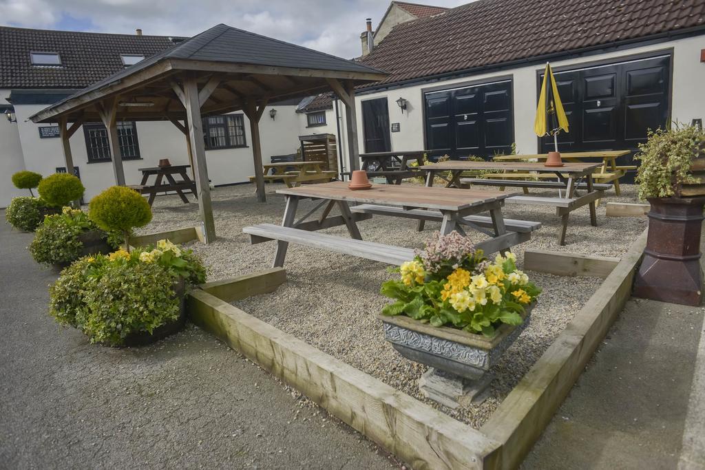 The Whitestonecliffe Inn Sutton  Exterior photo